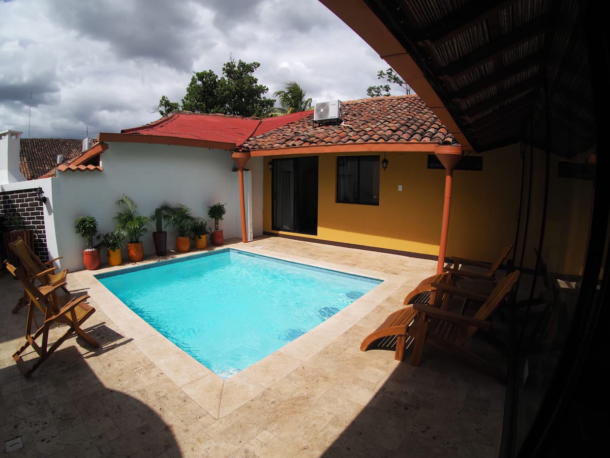 PROPERTY · Casa Mango — colonial courtyard house, León centro, mango tree + arches