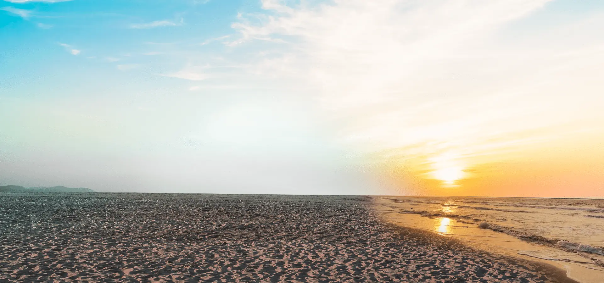 The Pacific shoreline at Las Peñitas at golden hour